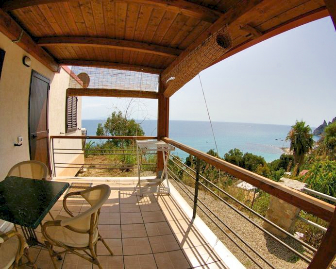veranda s výhledem na moře (panoramatické apartmány)